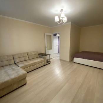 Продается 1-комнатная квартира, 39,9 м²