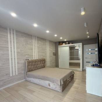 Продается 1-комнатная квартира, 51 м²