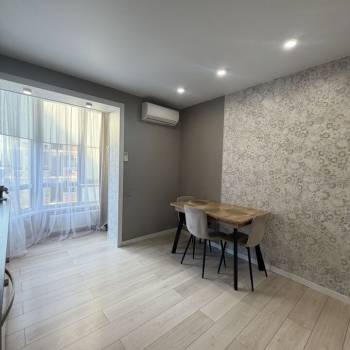 Продается 1-комнатная квартира, 51 м²