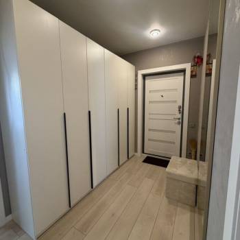 Продается 1-комнатная квартира, 51 м²