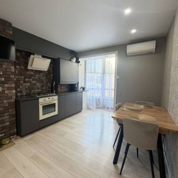 Продается 1-комнатная квартира, 51 м²