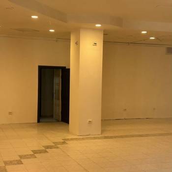 Сдается Торговое помещение, 156 м²