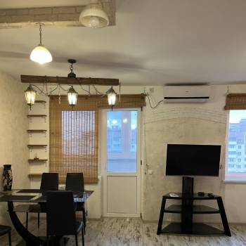 Сдается 1-комнатная квартира, 42 м²