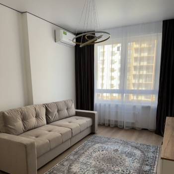 Сдается 2-х комнатная квартира, 60 м²