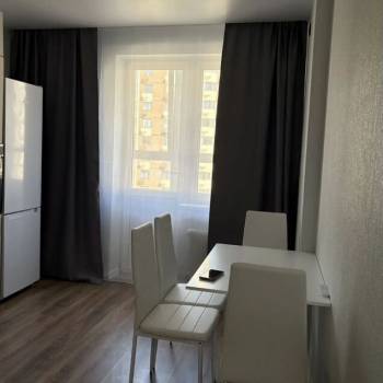Сдается 1-комнатная квартира, 42,8 м²