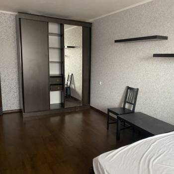 Сдается 1-комнатная квартира, 42 м²