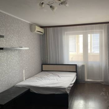 Сдается 1-комнатная квартира, 42 м²