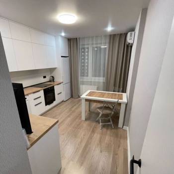 Сдается 1-комнатная квартира, 41,2 м²
