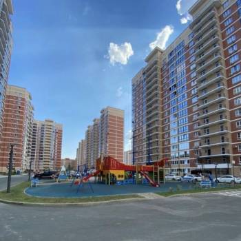 Сдается 1-комнатная квартира, 43 м²