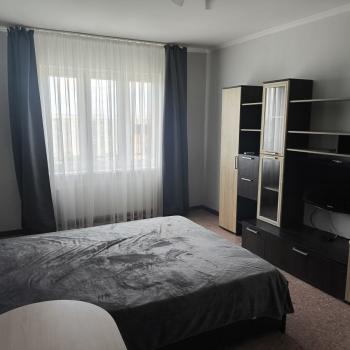 Сдается 1-комнатная квартира, 42 м²