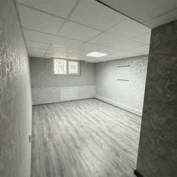 Продается Нежилое помещение, 40 м²