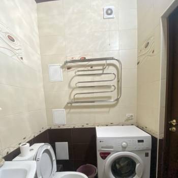 Сдается 1-комнатная квартира, 42 м²