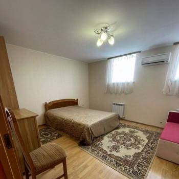 Продается Дом, 180 м²