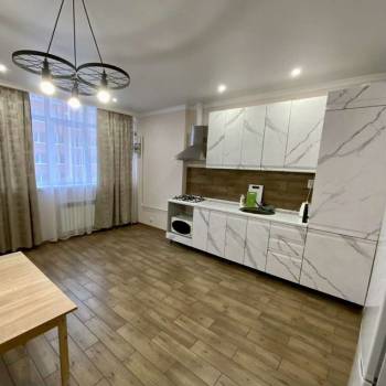 Сдается 1-комнатная квартира, 43 м²