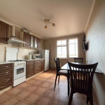 Сдается 1-комнатная квартира, 40 м²