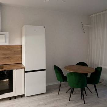 Сдается 1-комнатная квартира, 42 м²