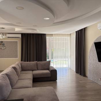 Продается Дом, 296 м²