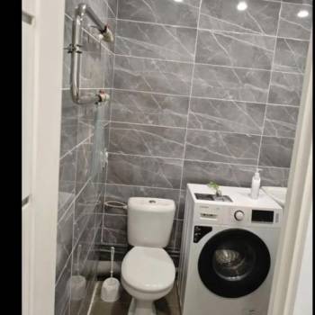 Продается 1-комнатная квартира, 35 м²
