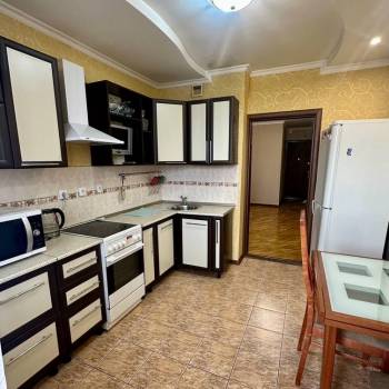 Продается 3-х комнатная квартира, 75,8 м²