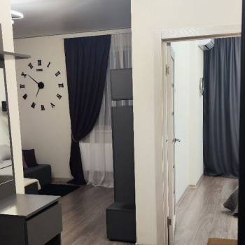 Продается 1-комнатная квартира, 36 м²