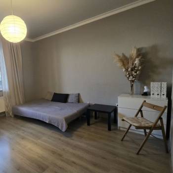 Продается 1-комнатная квартира, 45 м²