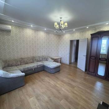 Сдается 1-комнатная квартира, 55 м²