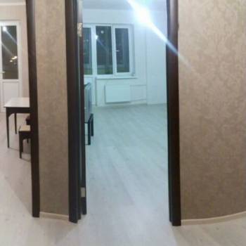 Сдается 1-комнатная квартира, 54 м²