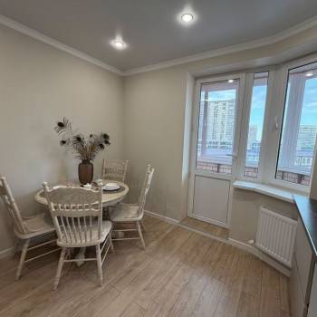 Продается 1-комнатная квартира, 40 м²