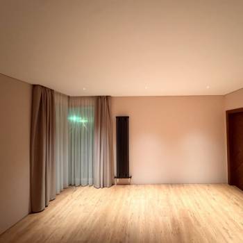 Продается Дом, 400 м²