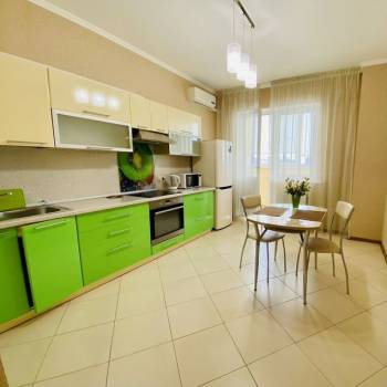 Сдается 1-комнатная квартира, 50 м²