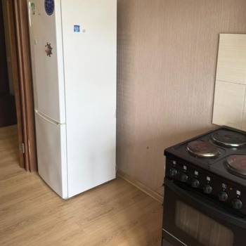 Сдается 1-комнатная квартира, 38 м²
