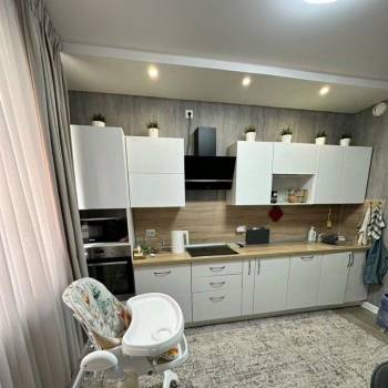 Продается 2-х комнатная квартира, 75 м²