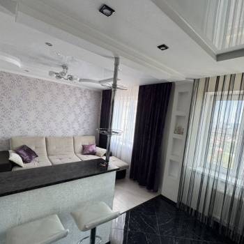Сдается 1-комнатная квартира, 50 м²