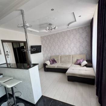Сдается 1-комнатная квартира, 50 м²
