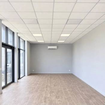Сдается Нежилое помещение, 42 м²
