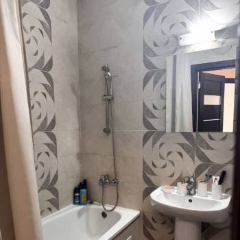 Сдается 1-комнатная квартира, 50 м²