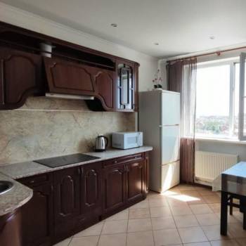 Сдается 2-х комнатная квартира, 64 м²