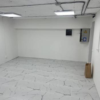 Продается Нежилое помещение, 200 м²