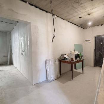 Продается 1-комнатная квартира, 48 м²