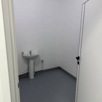 Продается Нежилое помещение, 90 м²