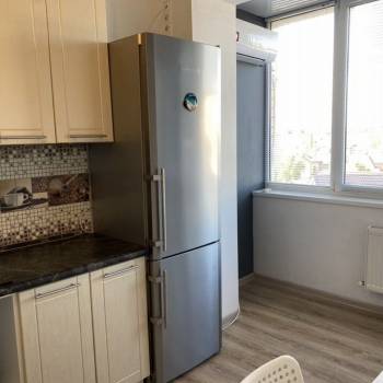 Продается 1-комнатная квартира, 42,5 м²