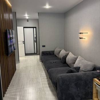 Продается 1-комнатная квартира, 49,6 м²