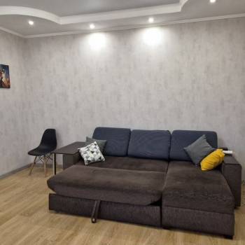 Продается 1-комнатная квартира, 47,7 м²