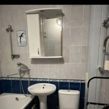 Сдается 1-комнатная квартира, 80 м²