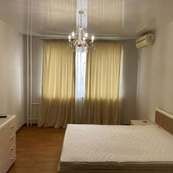 Сдается 2-х комнатная квартира, 65 м²