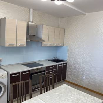 Сдается 2-х комнатная квартира, 65 м²