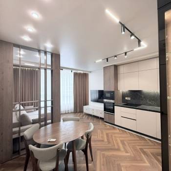 Сдается 1-комнатная квартира, 51,2 м²