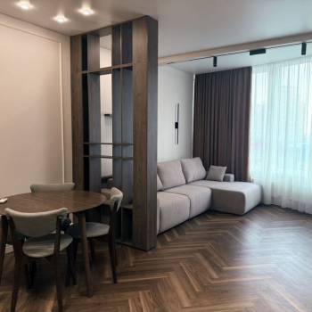 Сдается 1-комнатная квартира, 51,2 м²