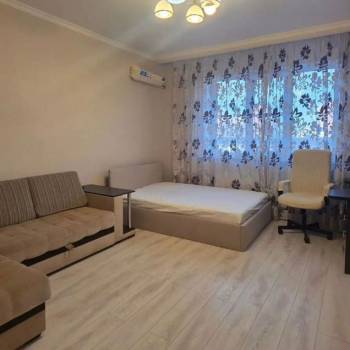 Сдается 1-комнатная квартира, 47,5 м²
