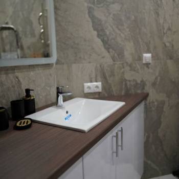 Продается 1-комнатная квартира, 50,9 м²